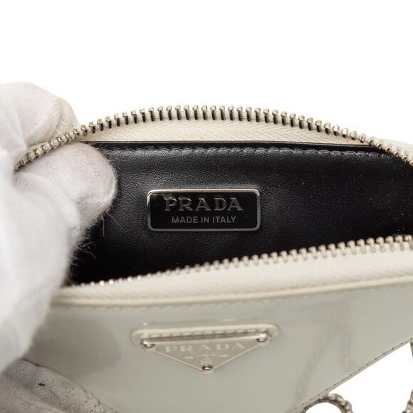 Pre Loved prada Triangle Pouch with Chain Women White Crossbody Bags - Picture 5 of 7
